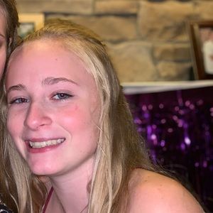 Meet your Posher, Molly